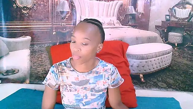 Snapshot of EbonyCreamy69 chatting on February 13, 6:53 am EbonyCreamy69 online show from February 13, 6:53 am