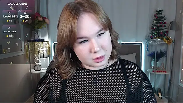 Snapshot of Emmy_Greis chatting on December 9, 11:26 am Emmy Greis online show from December 9, 11:26 am