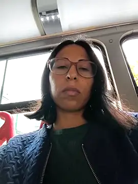 MirandaSingle online show from May 29, 3:21 pm