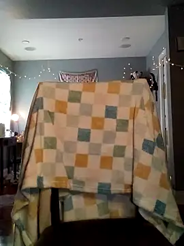 ebonycatlisaaaalime online show from February 3, 8:35 pm