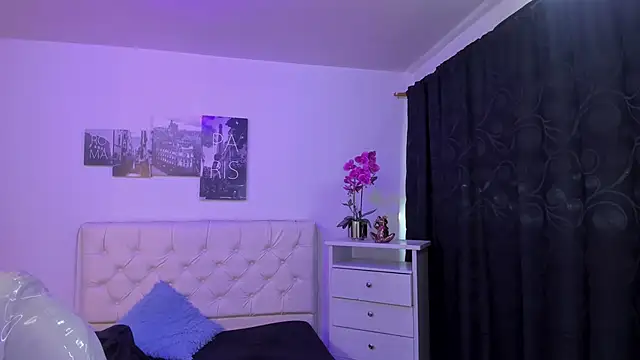 Amy Kiitty  online show from February 7, 12:53 pm