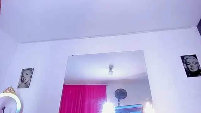 Eyleen Santos online show from May 14, 7:53 pm