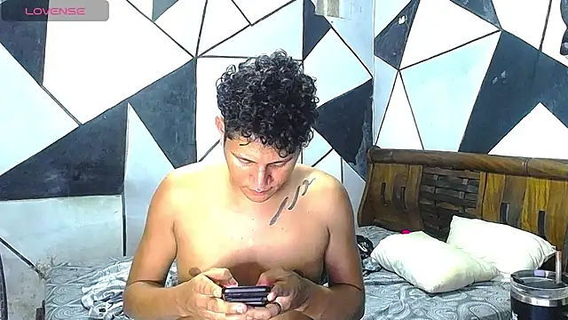 Snapshot of Shangela_Spice chatting on October 13, 11:43 am Shangela Spice online show from October 13, 11:43 am