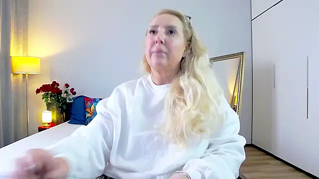 Snapshot of MariaRichi_ chatting on March 14, 2:08 pm MariaRichi  online show from March 14, 2:08 pm