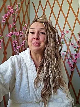 Snapshot of MariaRichi_ chatting on September 11, 6:46 am MariaRichi  online show from September 11, 6:46 am