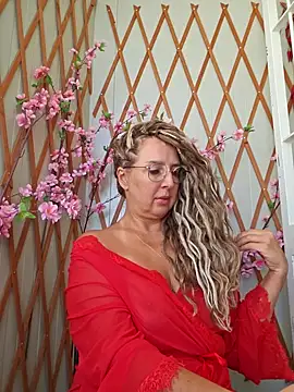 Snapshot of MariaRichi_ chatting on September 21, 8:05 am MariaRichi  online show from September 21, 8:05 am