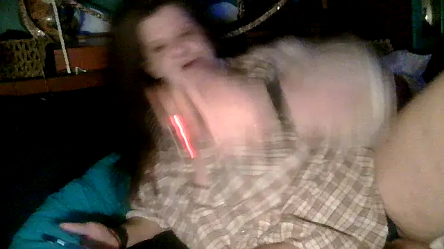 Snapshot of Fantasymaid80 chatting on January 22, 6:20 am Fantasymaid80 online show from January 22, 6:20 am