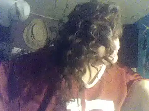 Snapshot of Fantasymaid80 chatting on February 4, 7:29 am Fantasymaid80 online show from February 4, 7:29 am