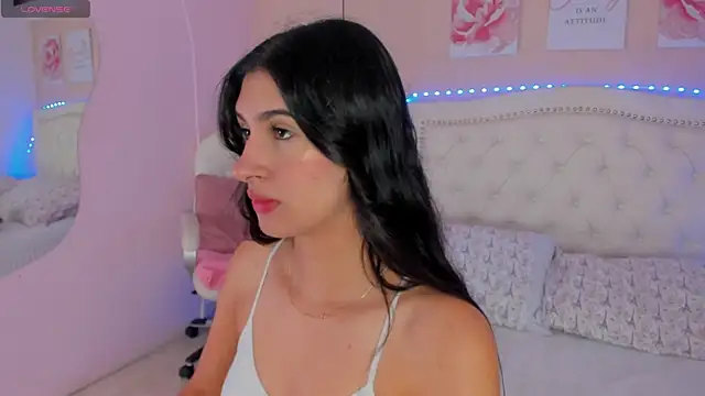 Snapshot of Ashley_Evans18 chatting on January 15, 12:58 pm Ashley Evans18 online show from January 15, 12:58 pm