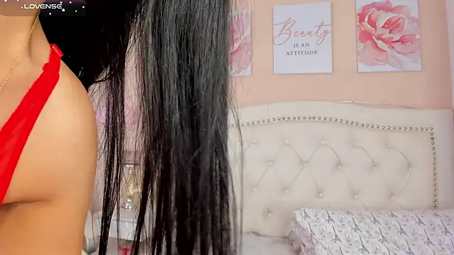 Snapshot of Ashley_Evans18 chatting on February 6, 6:46 pm Ashley Evans18 online show from February 6, 6:46 pm