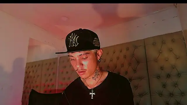 HannibalLester online show from February 16, 3:47 am