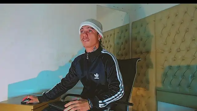 HannibalLester online show from February 20, 1:46 am