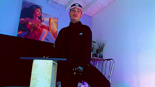 HannibalLester online show from October 27, 6:28 am