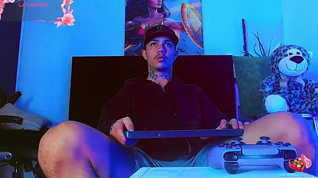 HannibalLester online show from January 19, 9:24 am