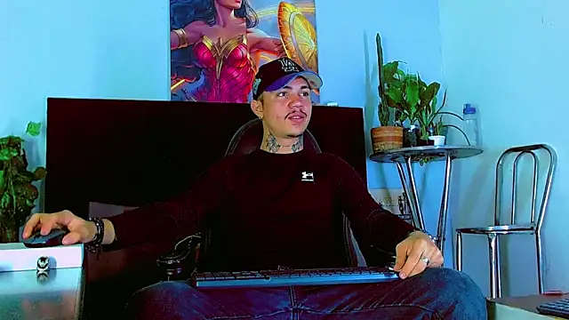 HannibalLester online show from February 21, 4:35 am