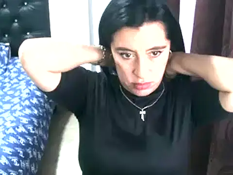 hailey85 online show from December 30, 7:00 pm