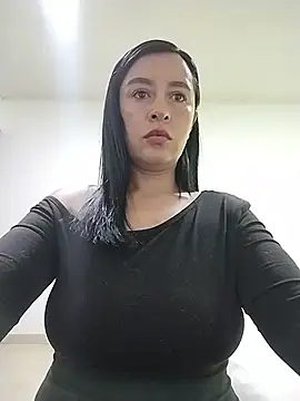Snapshot of hailey85 chatting on June 8, 9:59 pm hailey85 online show from June 8, 9:59 pm