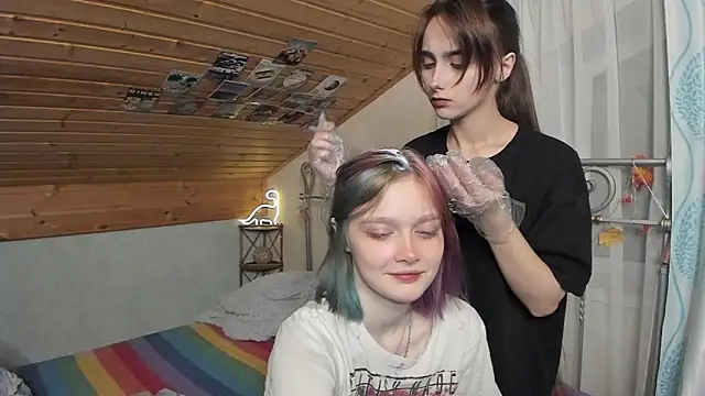 Snapshot of SilverDream chatting on December 14, 8:18 pm SilverDream online show from December 14, 8:18 pm