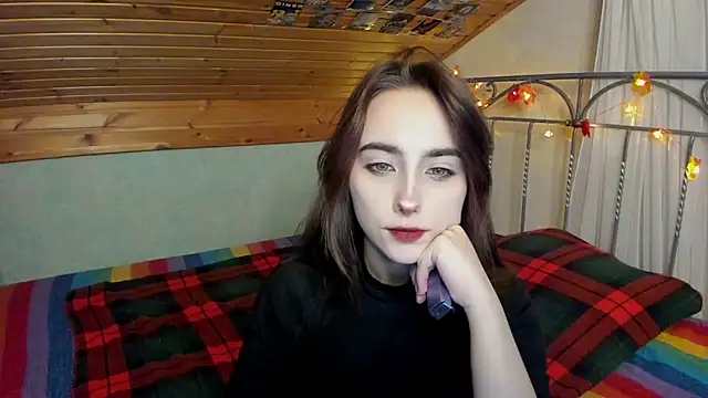 Snapshot of SilverDream chatting on December 15, 2:48 pm SilverDream online show from December 15, 2:48 pm