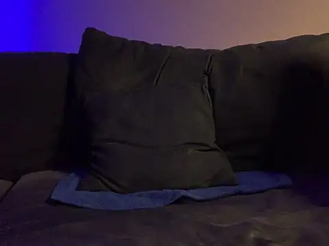 Bula94193 online show from February 14, 10:39 pm