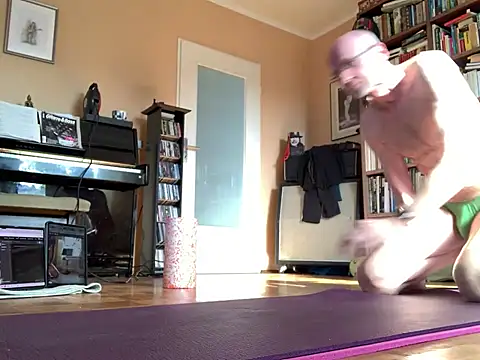 Bula94193 online show from February 15, 10:58 am