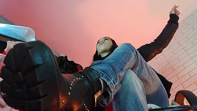 NYX1126 online show from April 9, 11:48 am