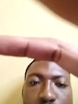 Snapshot of zipeqengeshe21 chatting on March 9, 12:09 pm zipeqengeshe21 online show from March 9, 12:09 pm