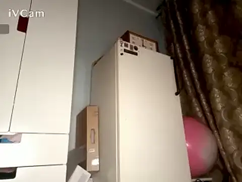 -LauraGold- online show from December 17, 1:50 am