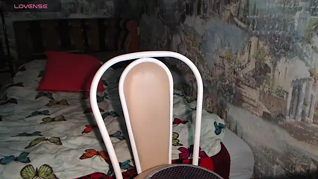 -LauraGold- online show from January 8, 8:39 pm