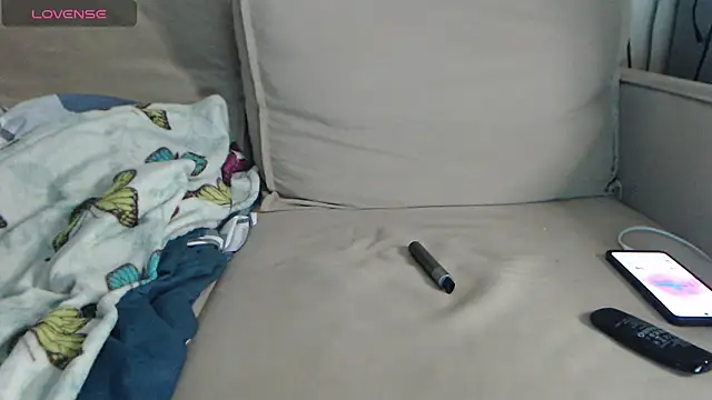 -LauraGold- online show from March 3, 8:11 pm