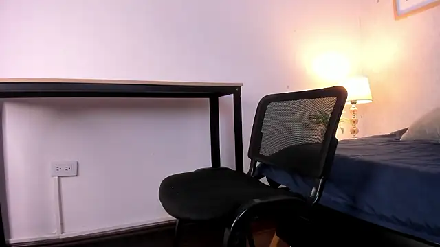 Caroline dh online show from March 17, 11:35 am