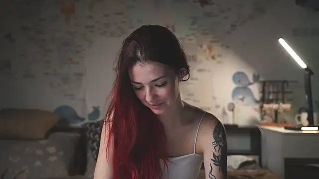 Snapshot of Charmings_054 chatting on October 27, 6:01 pm Charmings 054 online show from October 27, 6:01 pm