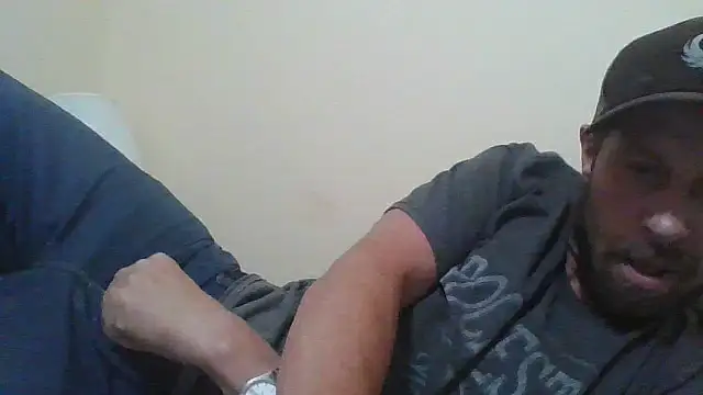 Snapshot of axelongshaft69 chatting on May 16, 5:59 am axelongshaft69 online show from May 16, 5:59 am