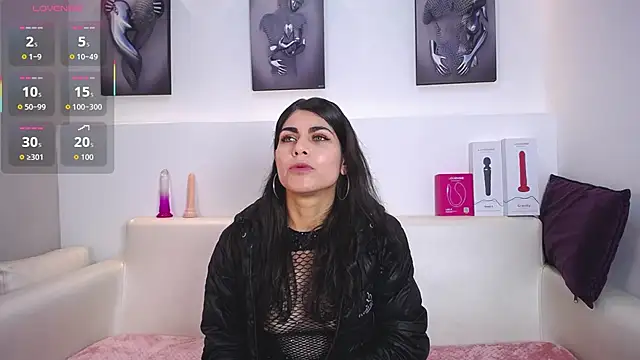 Melodi Roux online show from November 19, 5:40 am