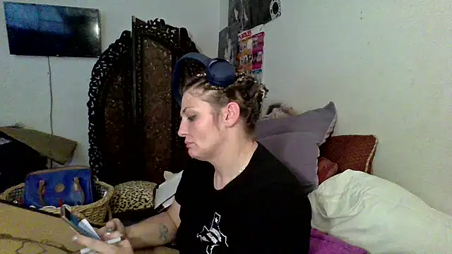 Snapshot of sophiarica chatting on March 23, 3:27 pm sophiarica online show from March 23, 3:27 pm