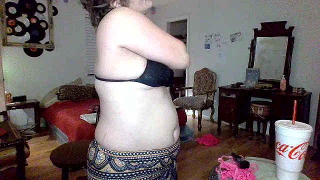 Snapshot of sophiarica chatting on April 29, 4:00 pm sophiarica online show from April 29, 4:00 pm