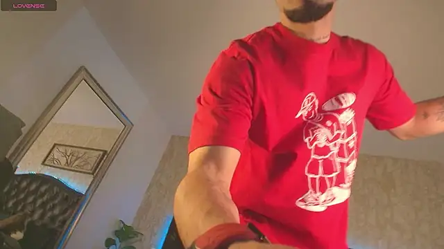 Snapshot of MattDevon chatting on February 1, 4:38 pm MattDevon online show from February 1, 4:38 pm