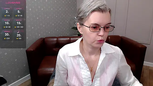 Cutie Erikaa1 online show from March 24, 2:16 am