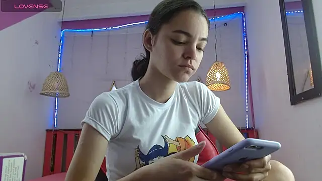 Mia-kalinfa online show from December 23, 12:52 pm