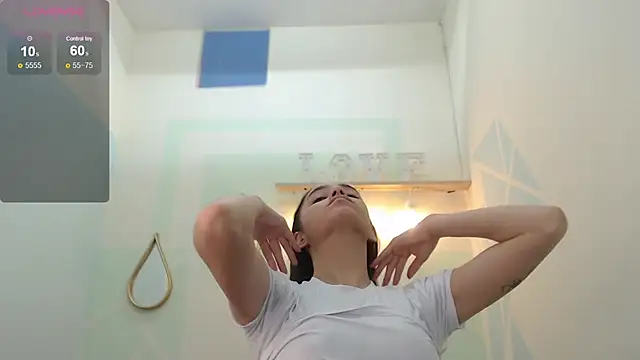 Mia-kalinfa online show from January 29, 6:50 pm