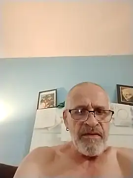 geilerschwanz64 online show from May 7, 5:13 am
