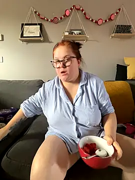 Tallulah-mae-xoxox online show from September 11, 9:20 am