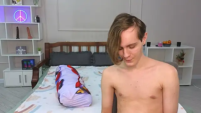 Snapshot of nikompell chatting on January 4, 2:35 am nikompell online show from January 4, 2:35 am