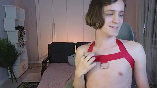 Snapshot of nikompell chatting on February 8, 2:58 am nikompell online show from February 8, 2:58 am