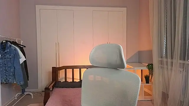 Snapshot of nikompell chatting on March 23, 7:09 am nikompell online show from March 23, 7:09 am