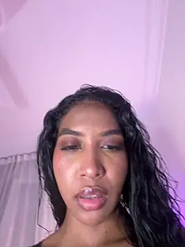 IamCrystal2 online show from May 25, 8:48 pm