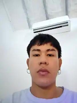 Snapshot of Dalejo02 chatting on December 1, 8:25 pm Dalejo02 online show from December 1, 8:25 pm