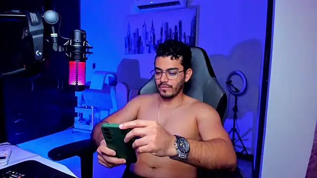 BrunoD31 online show from April 9, 4:23 am