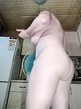 Holly-69 online show from July 12, 6:04 am