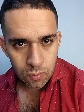 Snapshot of CRISTHIAN_GREY01 chatting on December 29, 6:03 am CRISTHIAN GREY01 online show from December 29, 6:03 am